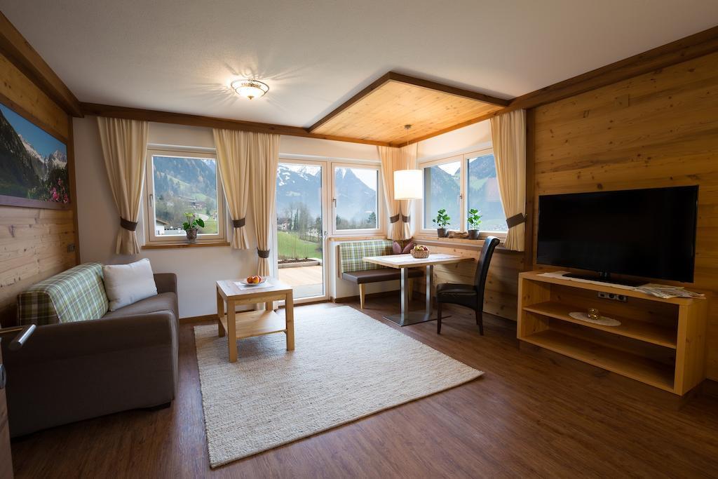 Appartement Freiblick Ramsau im Zillertal Kamer foto