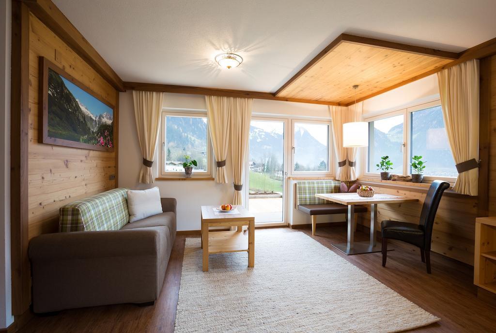Appartement Freiblick Ramsau im Zillertal Kamer foto